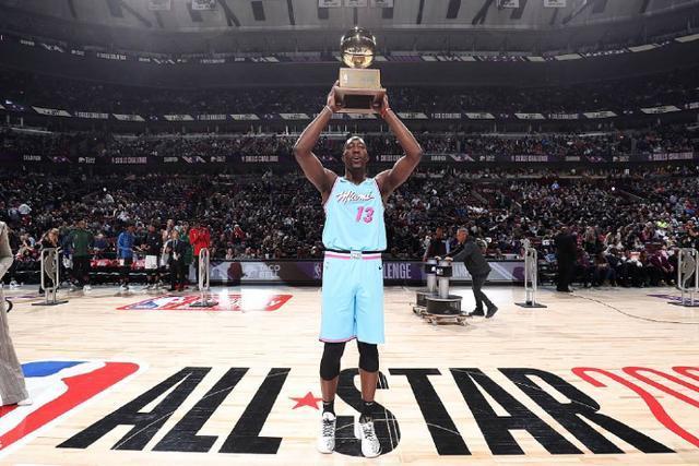 班凯罗31+14萨格斯24分 魔术大胜骑士追至1-2