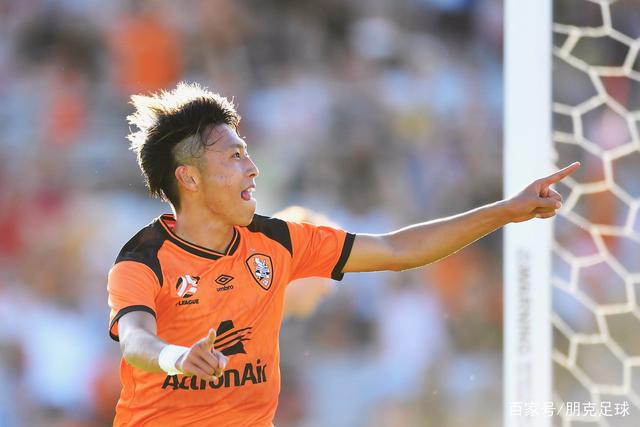 2026十堰马拉松鸣枪开跑 上万跑者领略“山水车城”